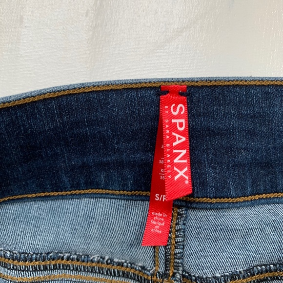 Spanx Womens Skinny Jeans Sz Small Wash Distressed Blue Ankle Stretchy Travel - Picture 8 of 15
